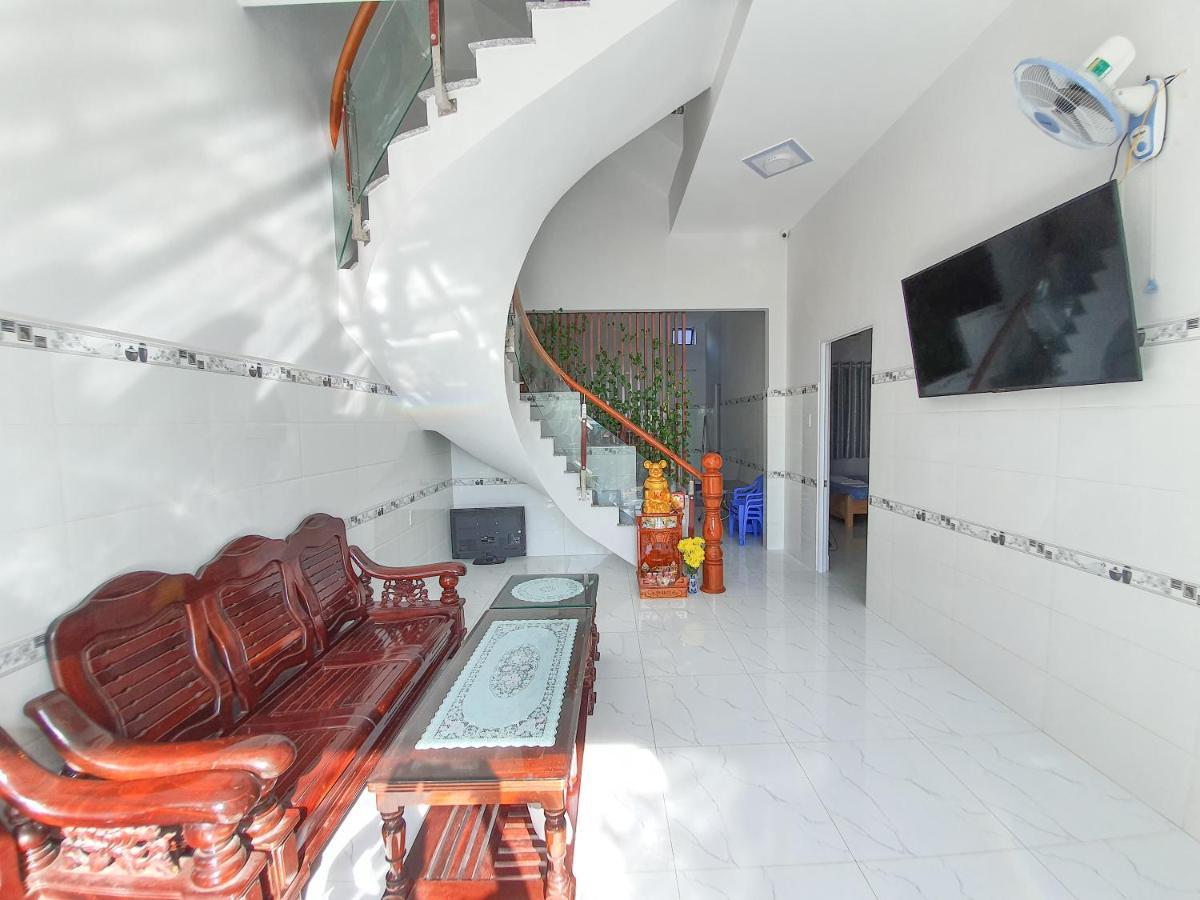 Chi Khu Co Ong Muoi Homestay מראה חיצוני תמונה