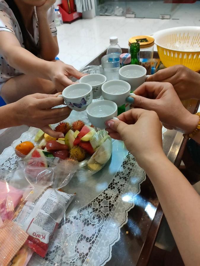 Chi Khu Co Ong Muoi Homestay מראה חיצוני תמונה